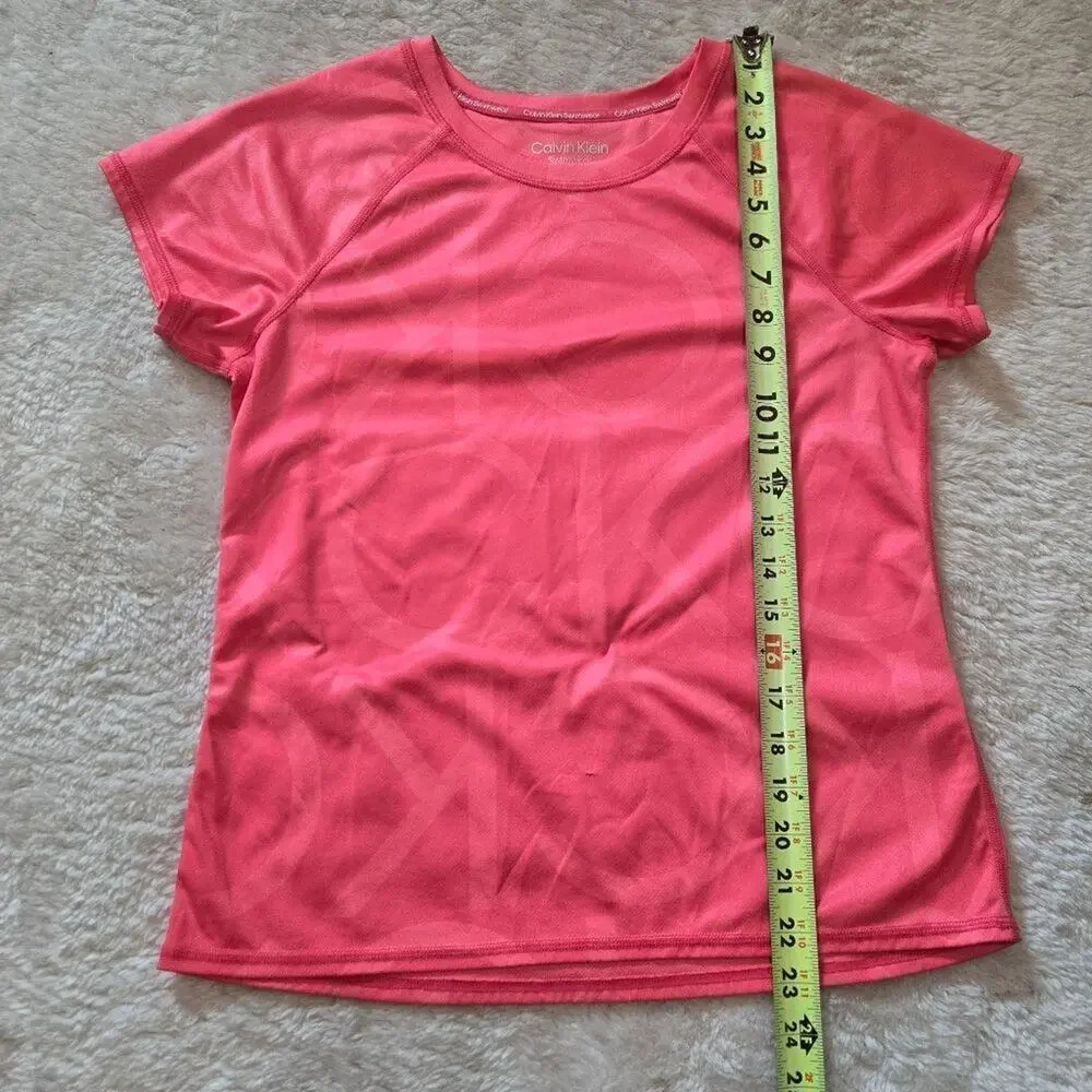 Calvin Klein Swimwear Short-Sleeved Swim Shirt, Size Medium